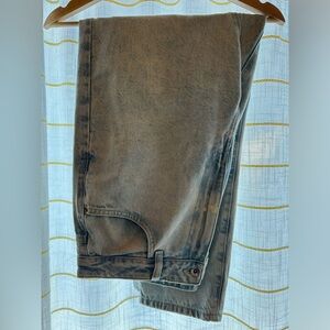 Straight leg, light wash Zara Jean.